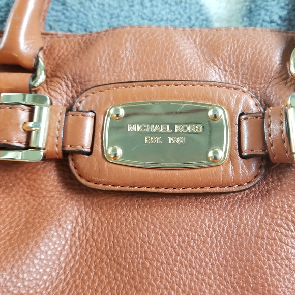 Michael Kors Hamilton in Terracotta - Picture 3 of 16